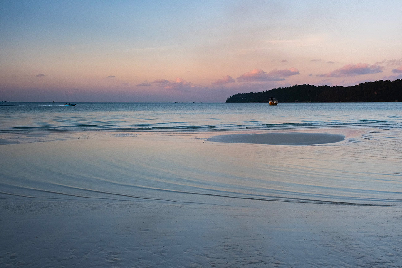 Plage paradisiaque de l'île de Koh Rong Samloem