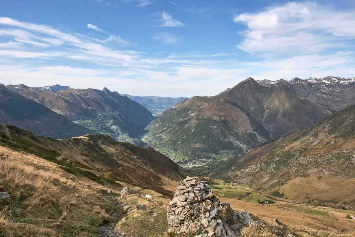 Vue depuis le pic de Bergons, randonnée à Luz Saint Sauveur dans les Hautes Pyrénées