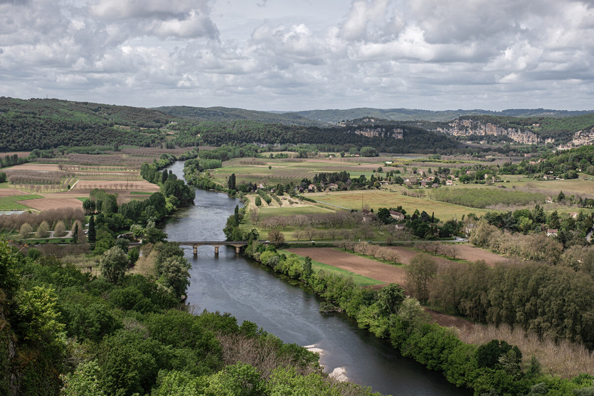 Vue sur la vallée de la Dordogne depuis le village de Domme