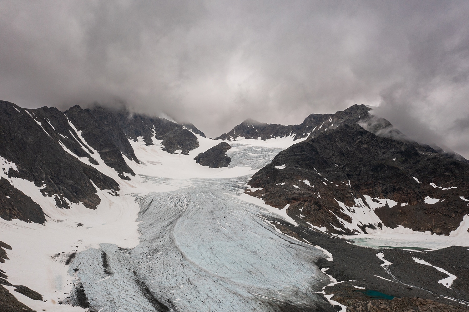 Glacier magnifique Alpes de Lyngen Norvège du Nord