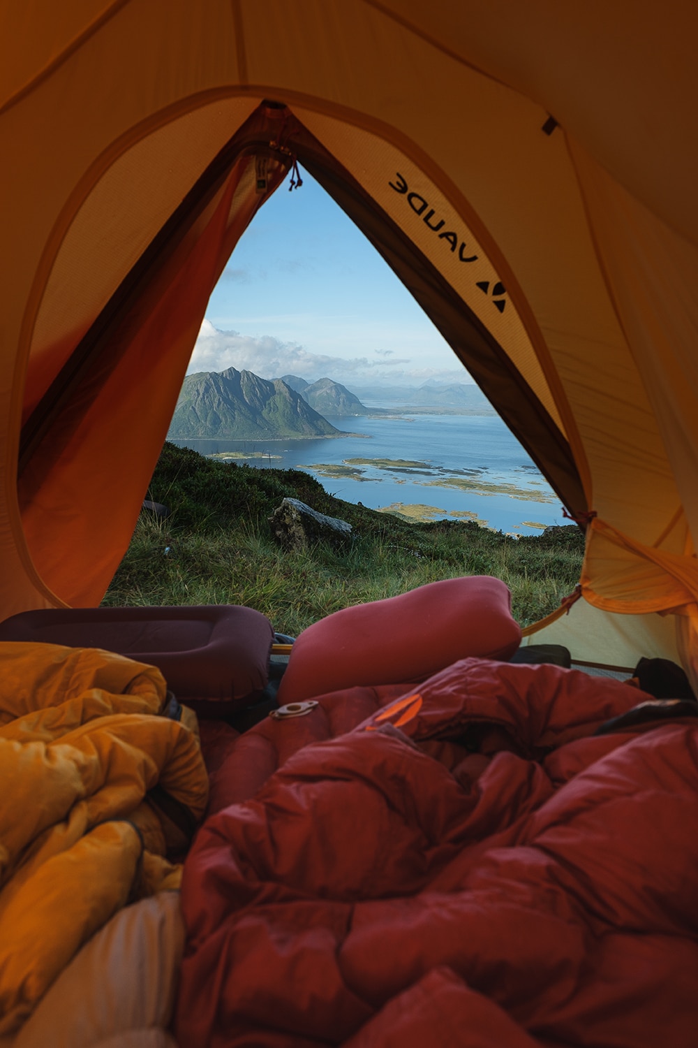 Bivouac camping sauvage aux iles Lofoten en Norvège