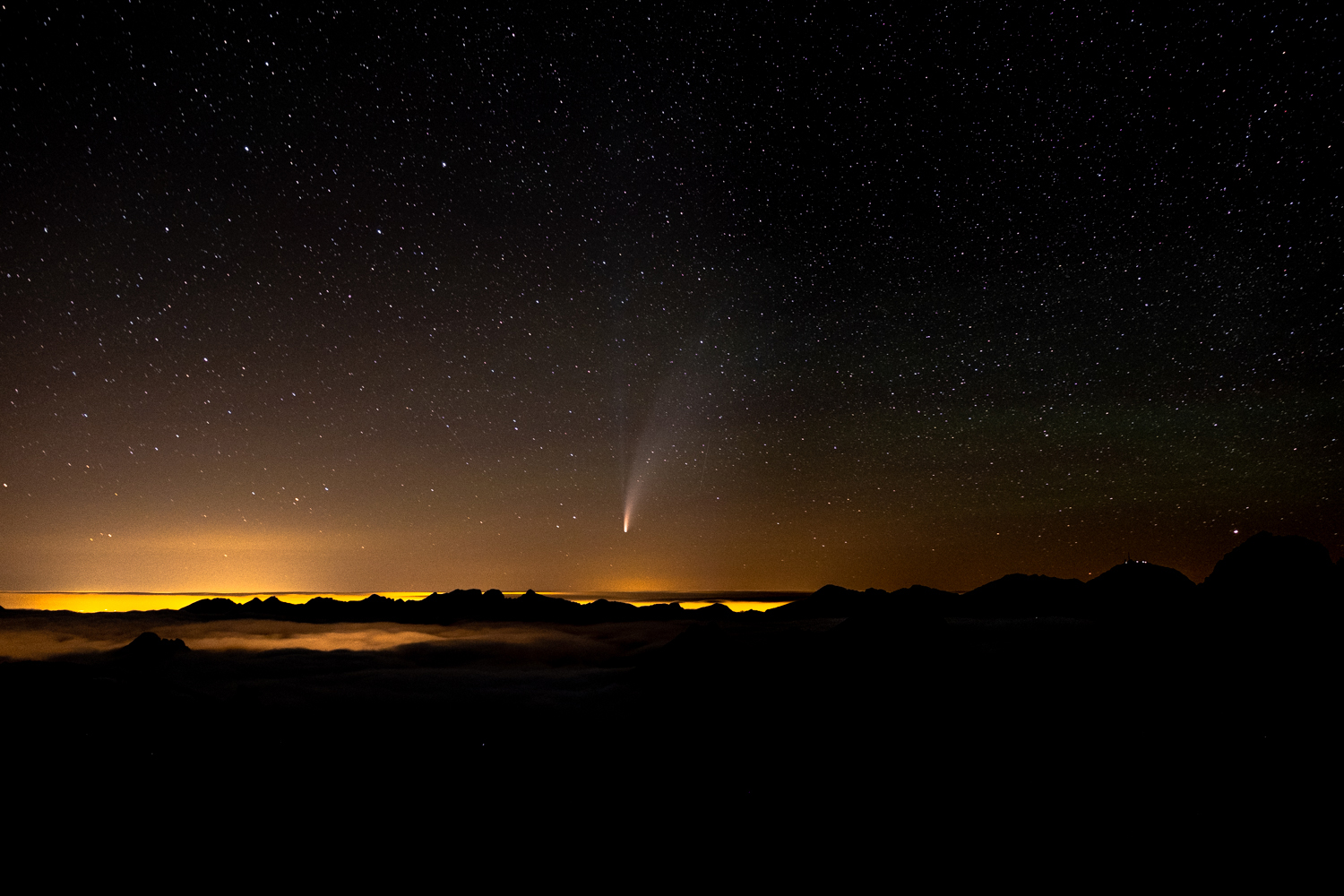 Comète Néowise observée pendant des vacances dans les Pyrénées